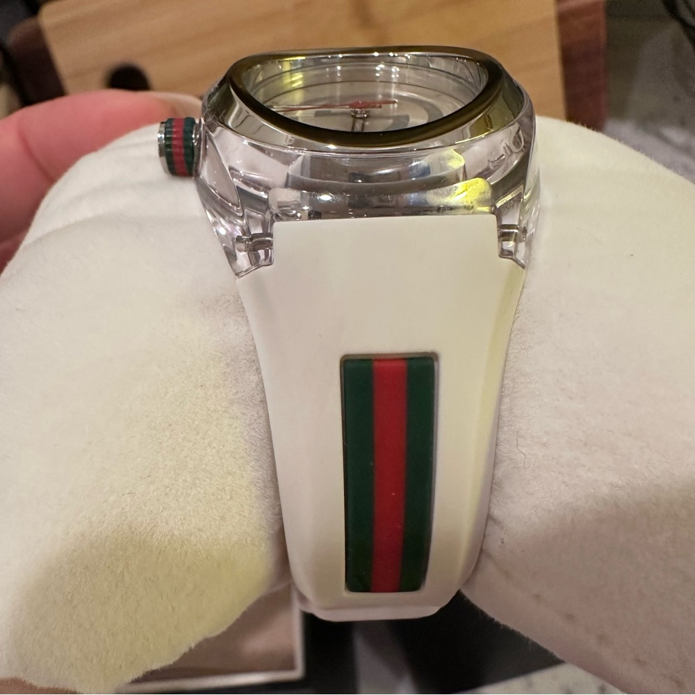 Gucci Sync Sport Watch with White Rubber Logo Band Unisex Stainless Steel - Picture 5 of 16